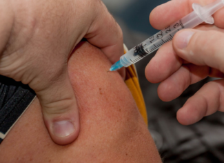 Vacuna contra el Coronavirus: expertos llaman a mantener medidas preventivas