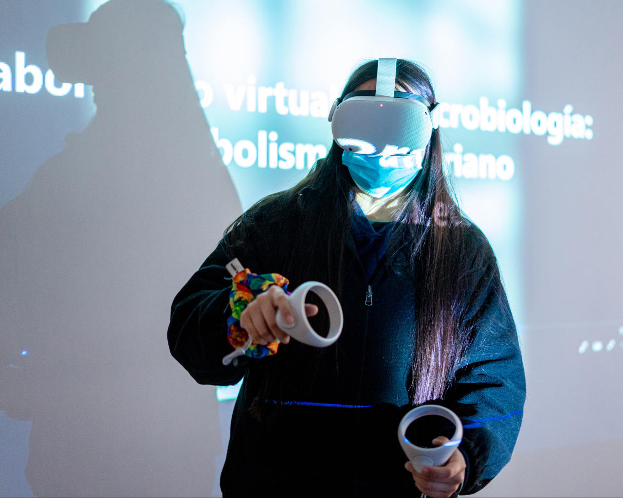 Inauguran espacio para aprender microbiología a través de realidad virtual
