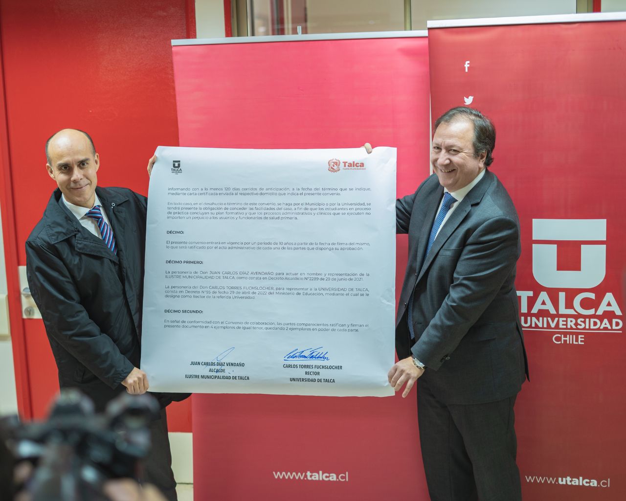 UTalca e il Comune hanno firmato un accordo a vantaggio dei servizi sanitari pubblici