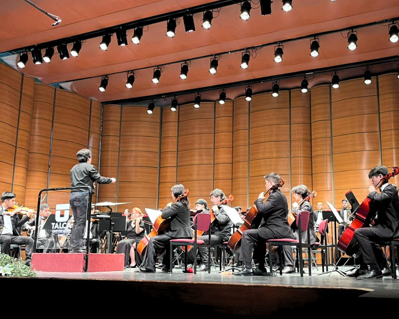 Orquesta Sinfónica interpretó inédita obra en concierto aniversario de Talca