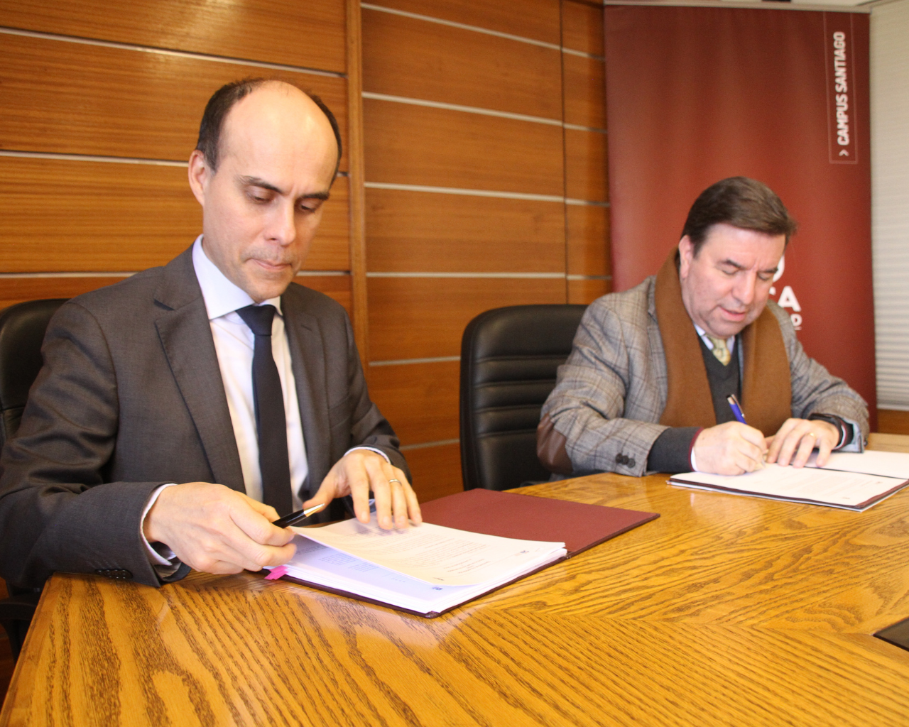 UTalca y SII firman convenio para capacitación de estudiantes y apoyo a contribuyentes  
