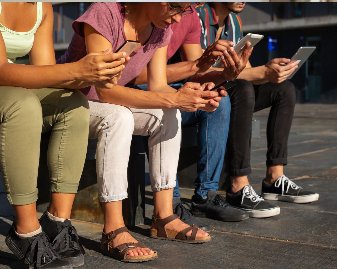 Alertan sobre mal hábito relacionado con la imposibilidad de dejar de mirar el celular 
