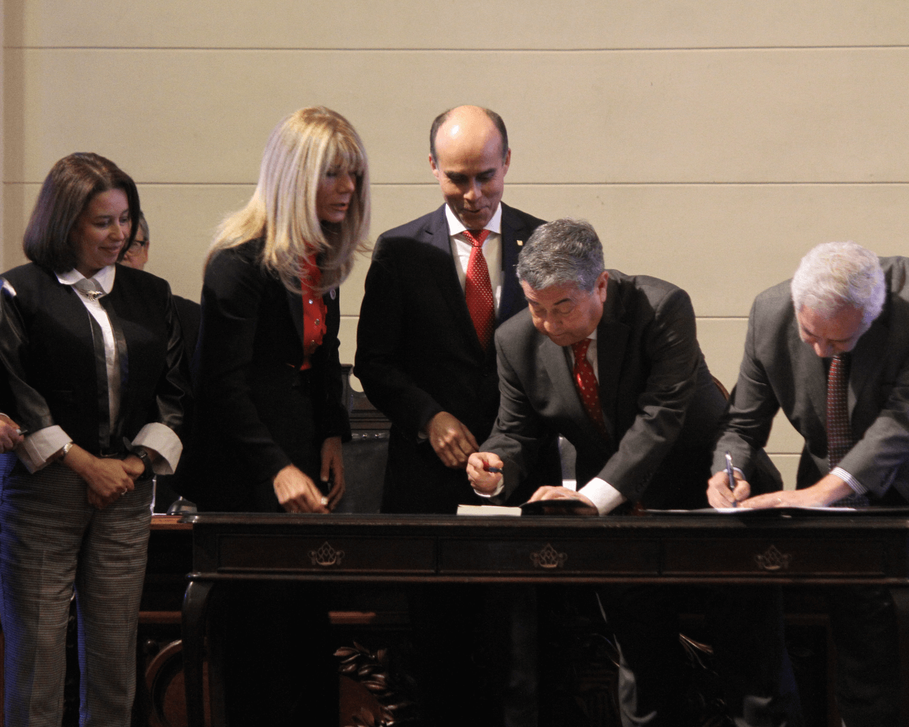 UTalca y Senado firman compromiso por la ciberseguridad 