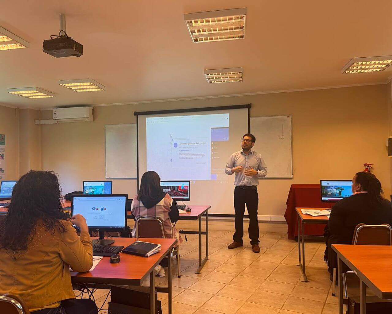 Académicos/as capacitan a dirigentes de Servicios Sanitarios Rurales del Maule