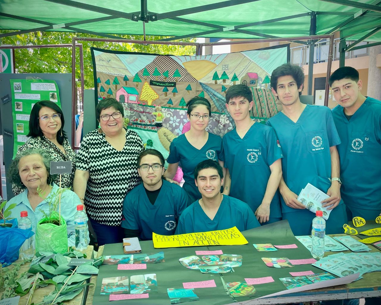 Estudiantes de Kinesiología realizaron trabajo educativo con comunidades