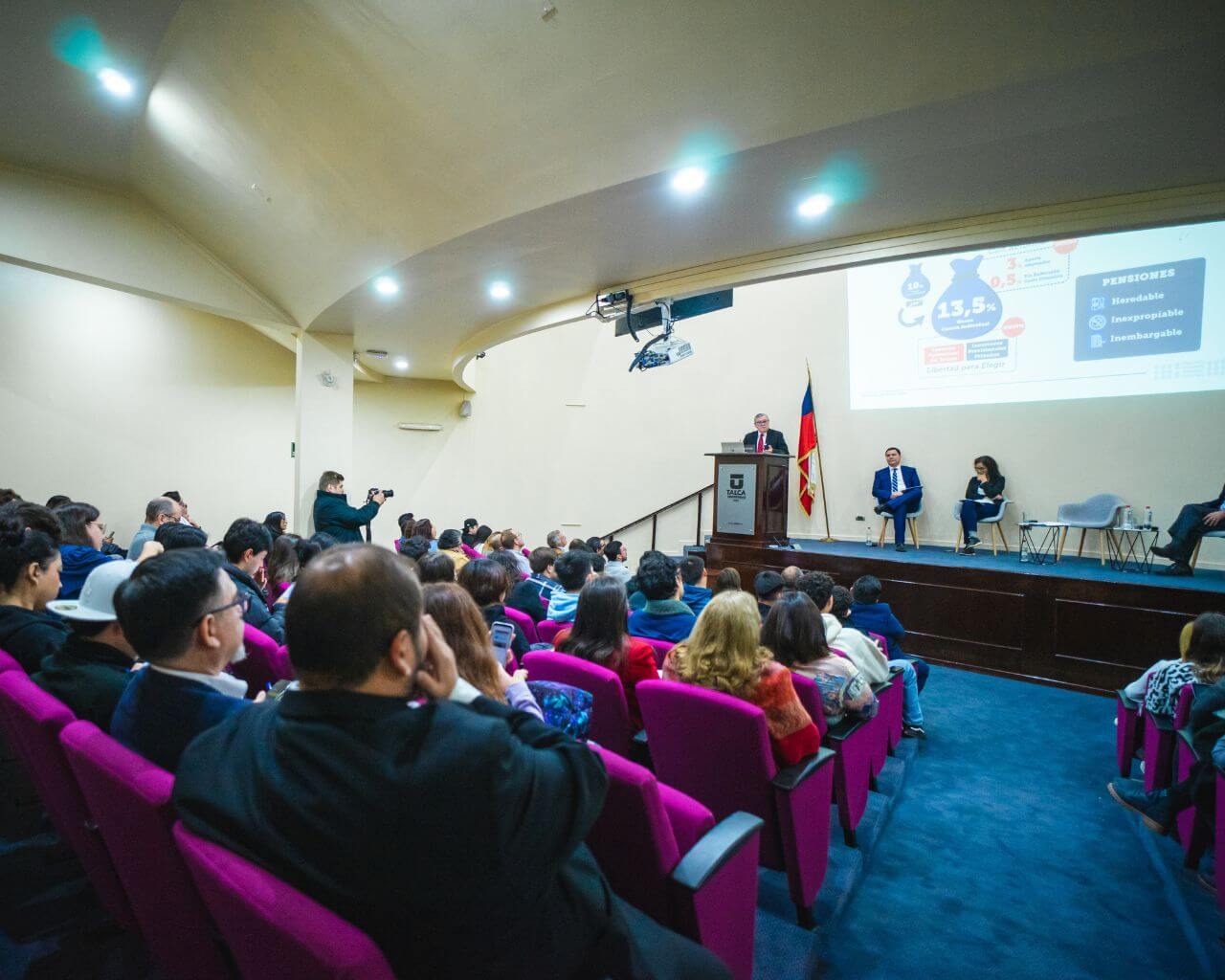 Universidad acogió debate sobre propuesta de Reforma Previsional