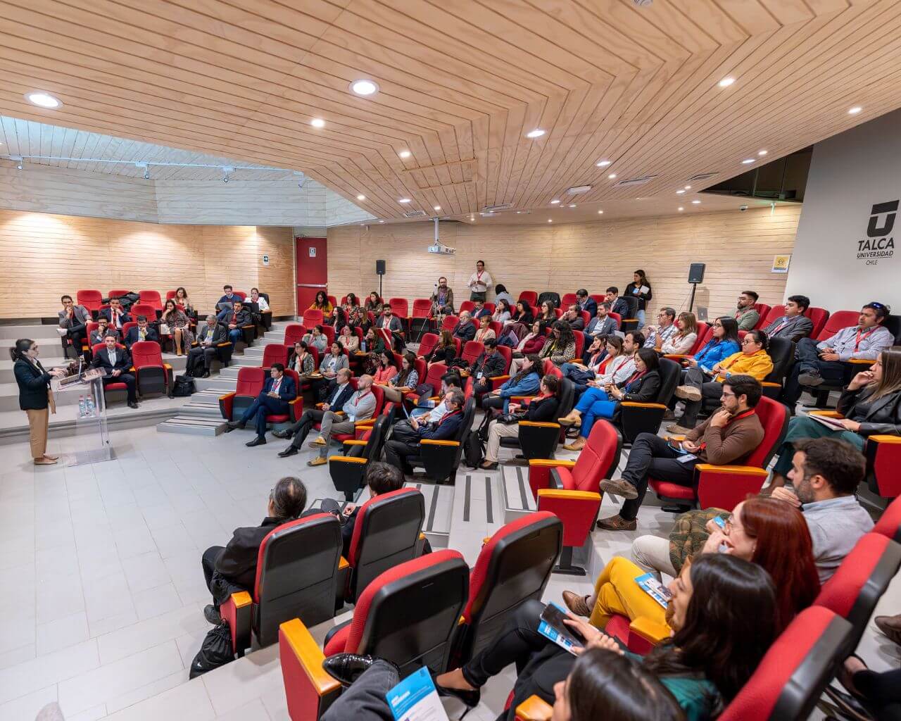 Analizan desafíos y estrategias de los procesos de acreditación