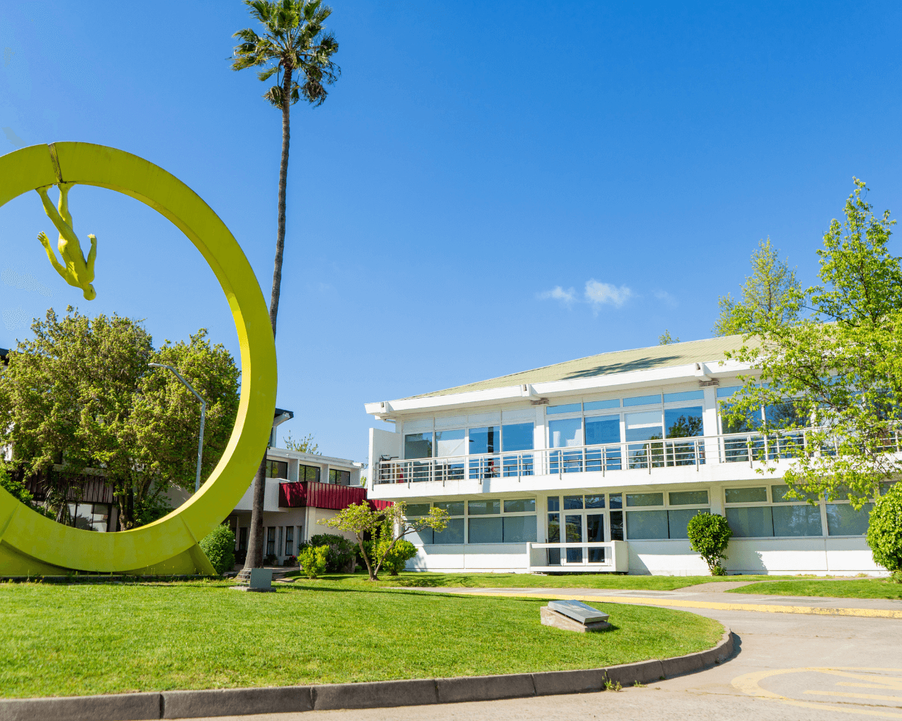 Arquitectura obtuvo certificación por seis años