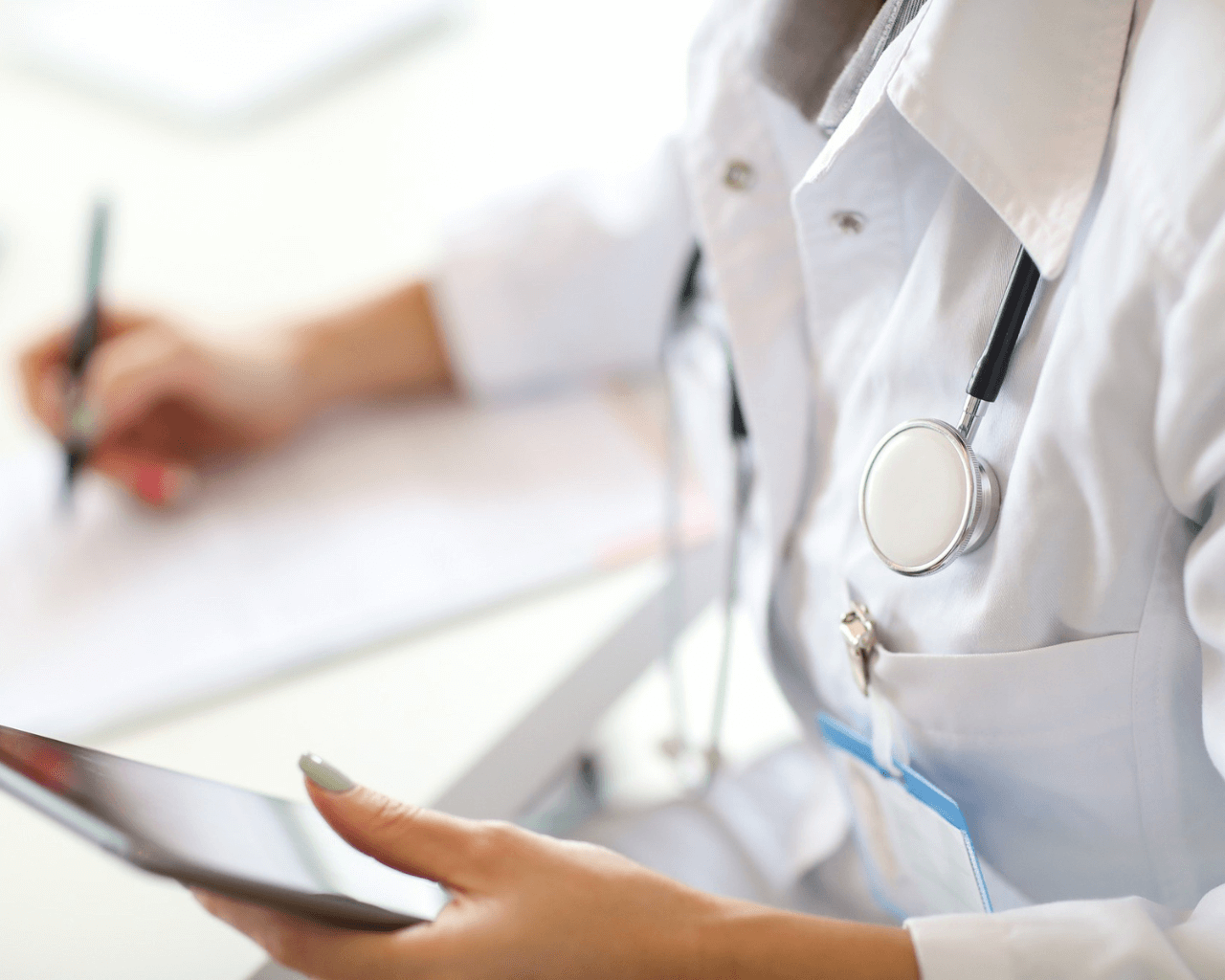 Analizan déficit de especialistas médicos en el Maule