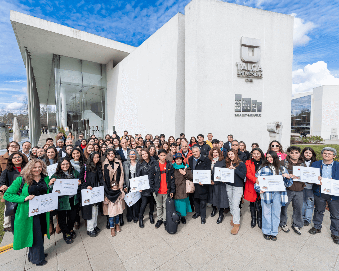 Institución certificó entrega de Beca Abate Molina