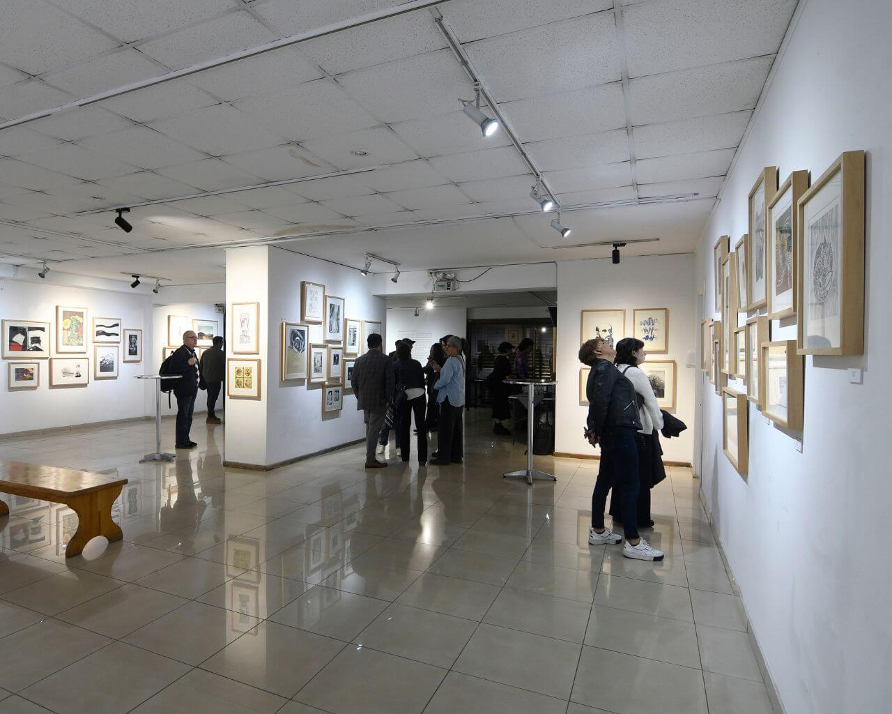 Universidad acoge muestra de grabados del Taller 99