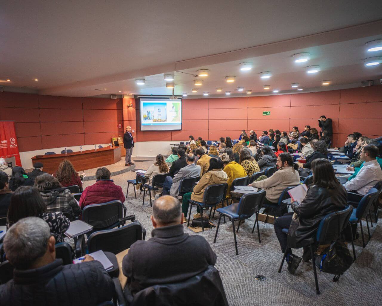 Universidad acogió jornada sobre metodologías y estrategias educativas