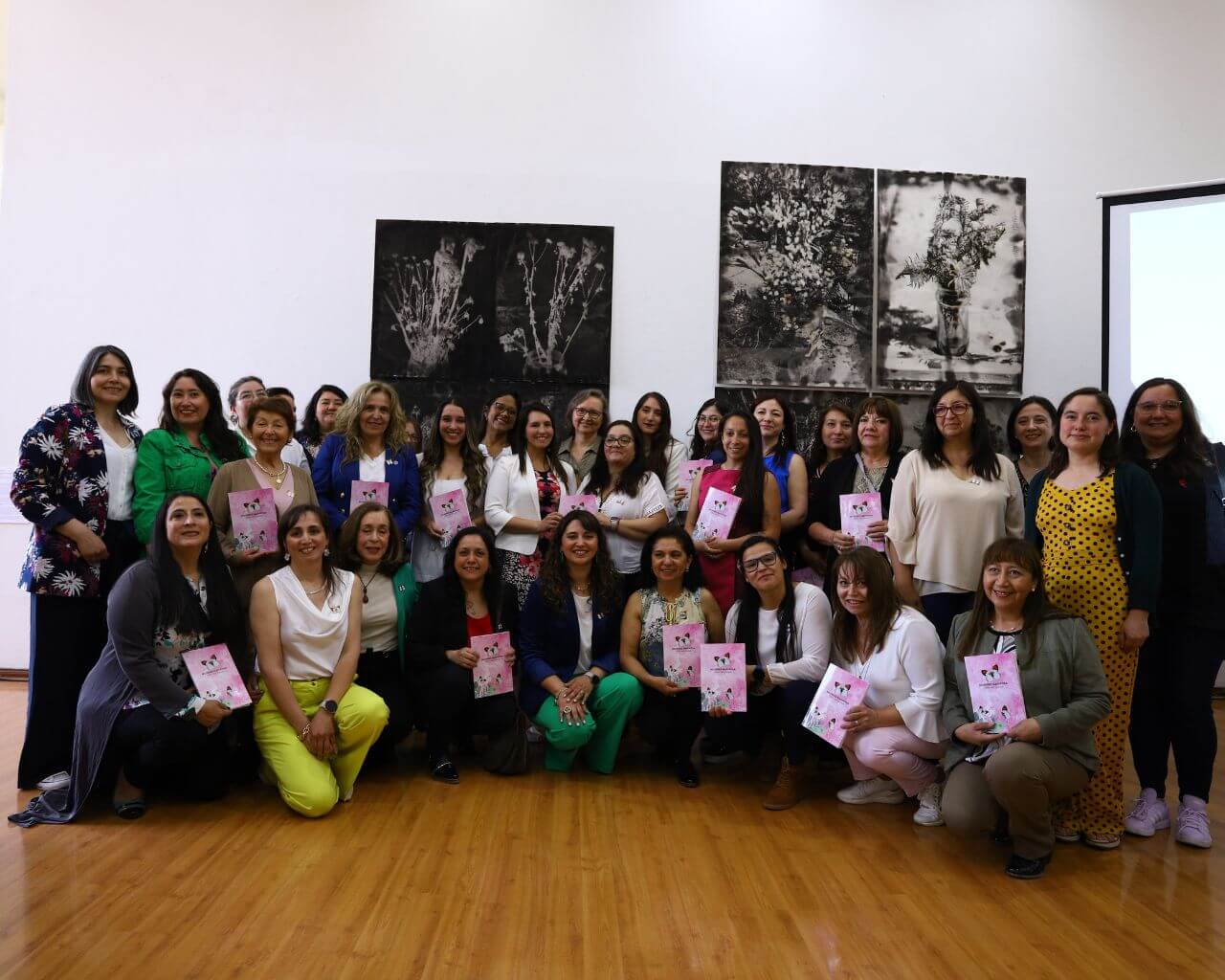 Libro reúne historias y experiencias de utalinas