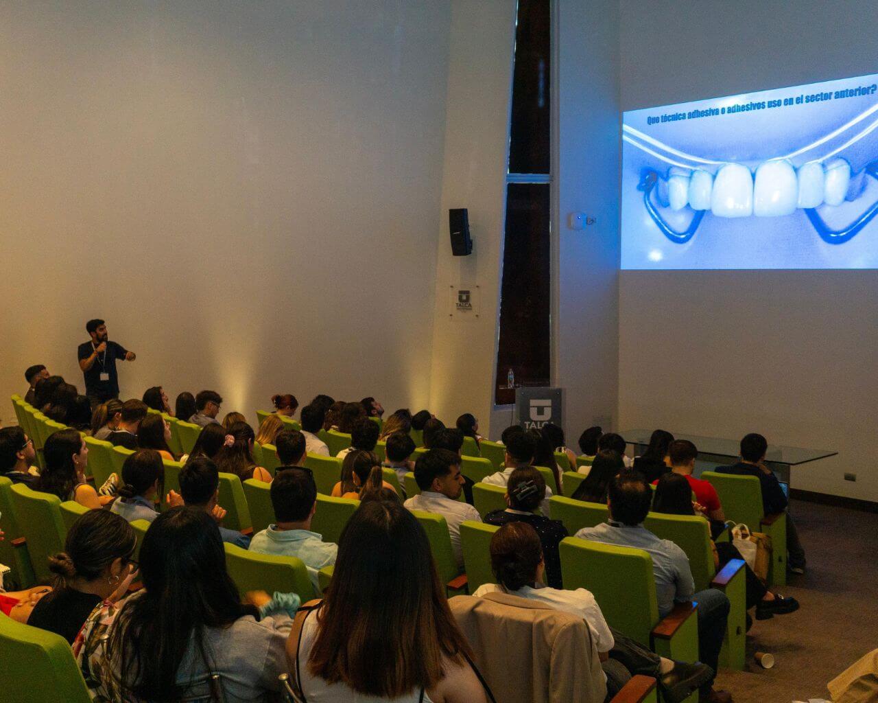 Universidad recibió Congreso Nacional de Estudiantes de Odontología