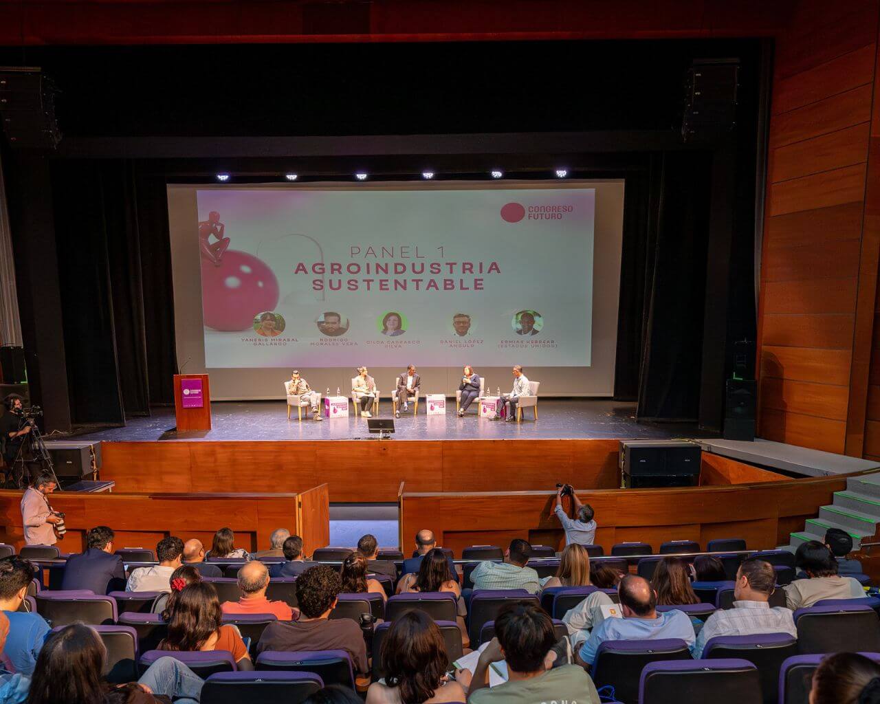Congreso Futuro analizó la agroindustria sustentable y el impacto de la tecnología en la humanidad