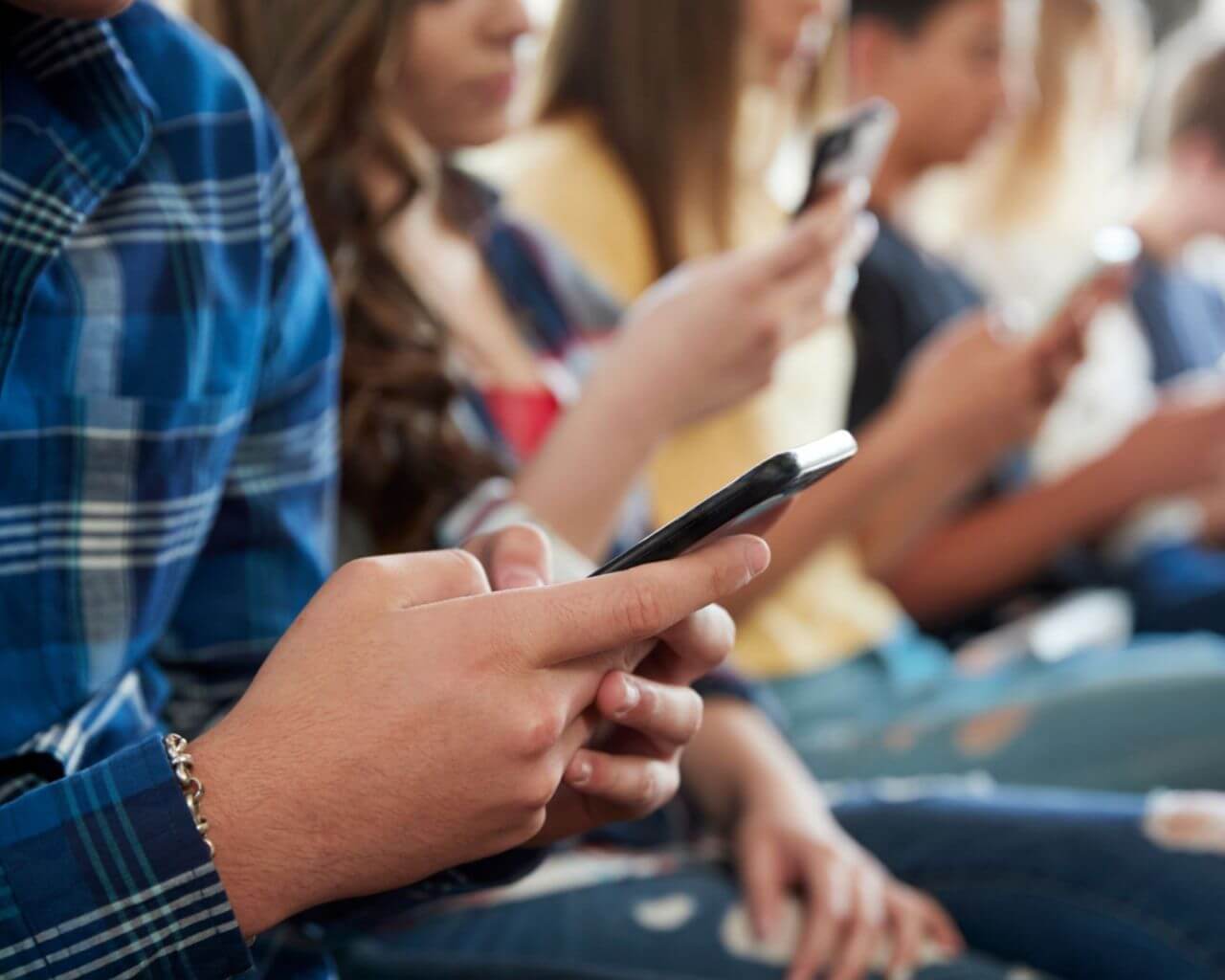 Demencia digital: el nuevo riesgo neurológico que amenaza a niños y jóvenes
