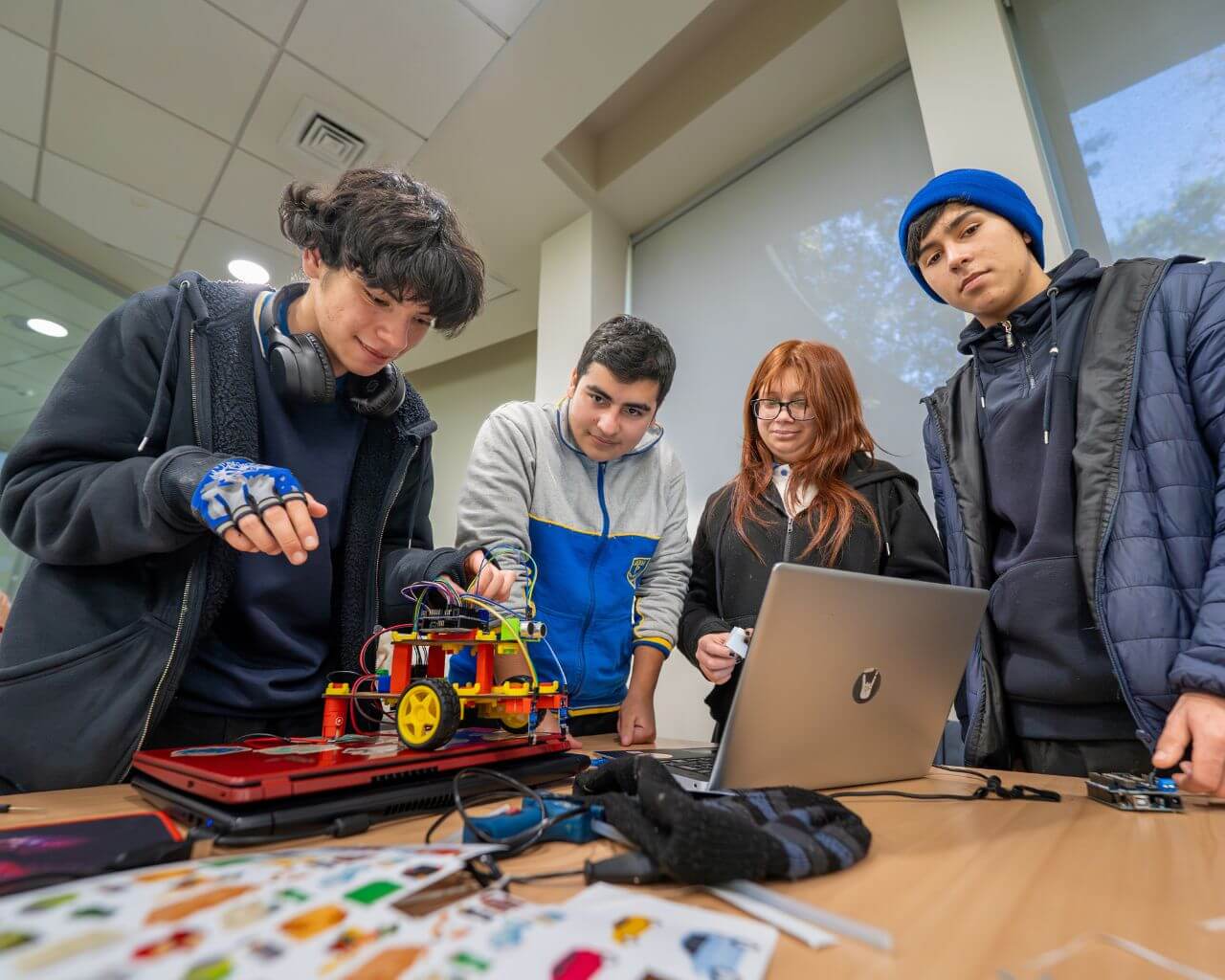 Escolares del Maule participaron en Taller de Robótica de la UTalca