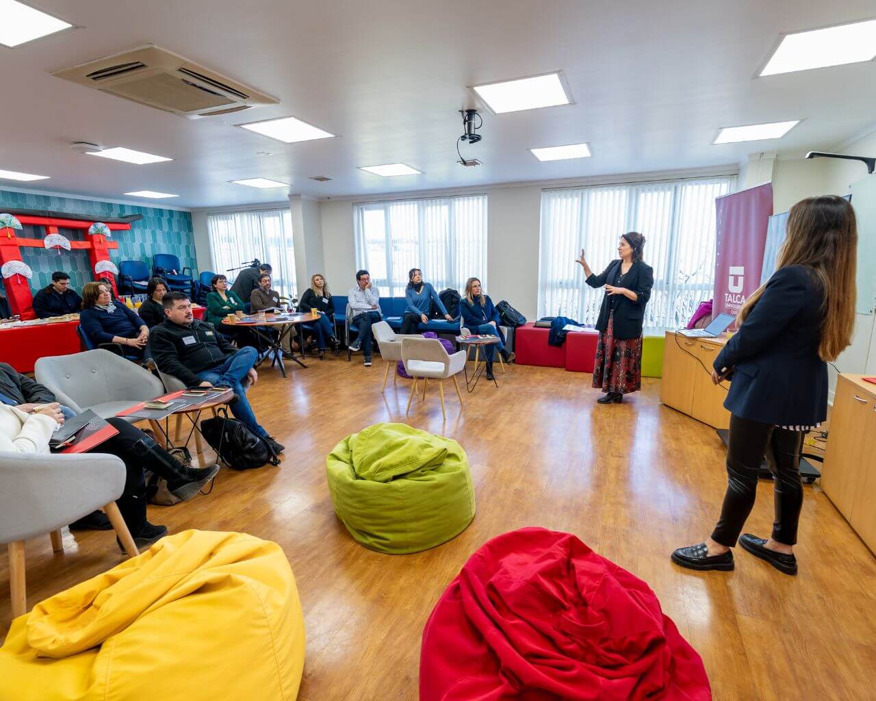 Docentes de la UTalca se capacitan en Media training