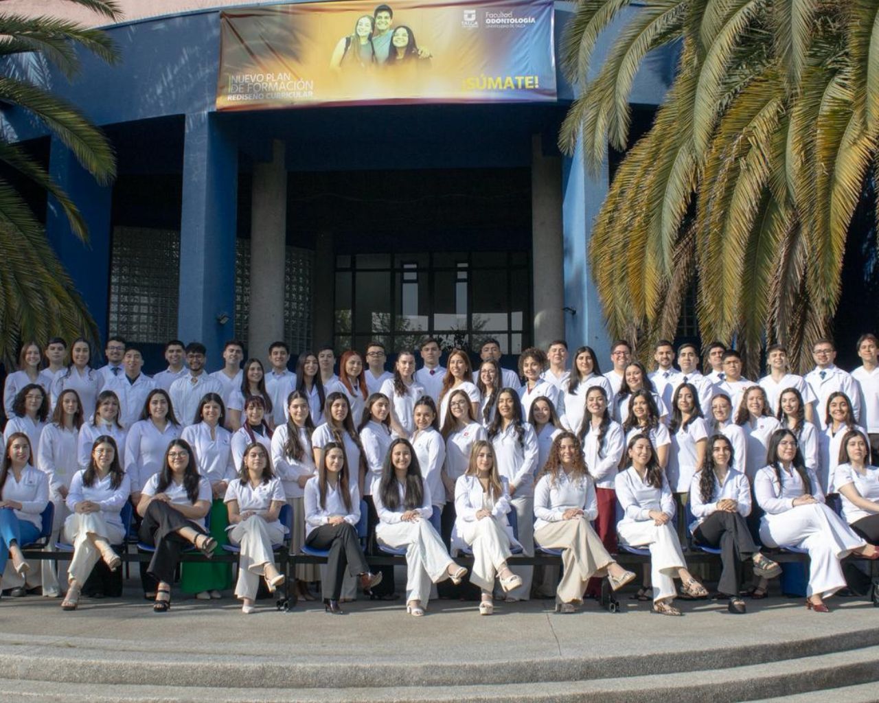 Facultad de Odontología celebró titulación y graduación de nuevos profesionales y especialistas