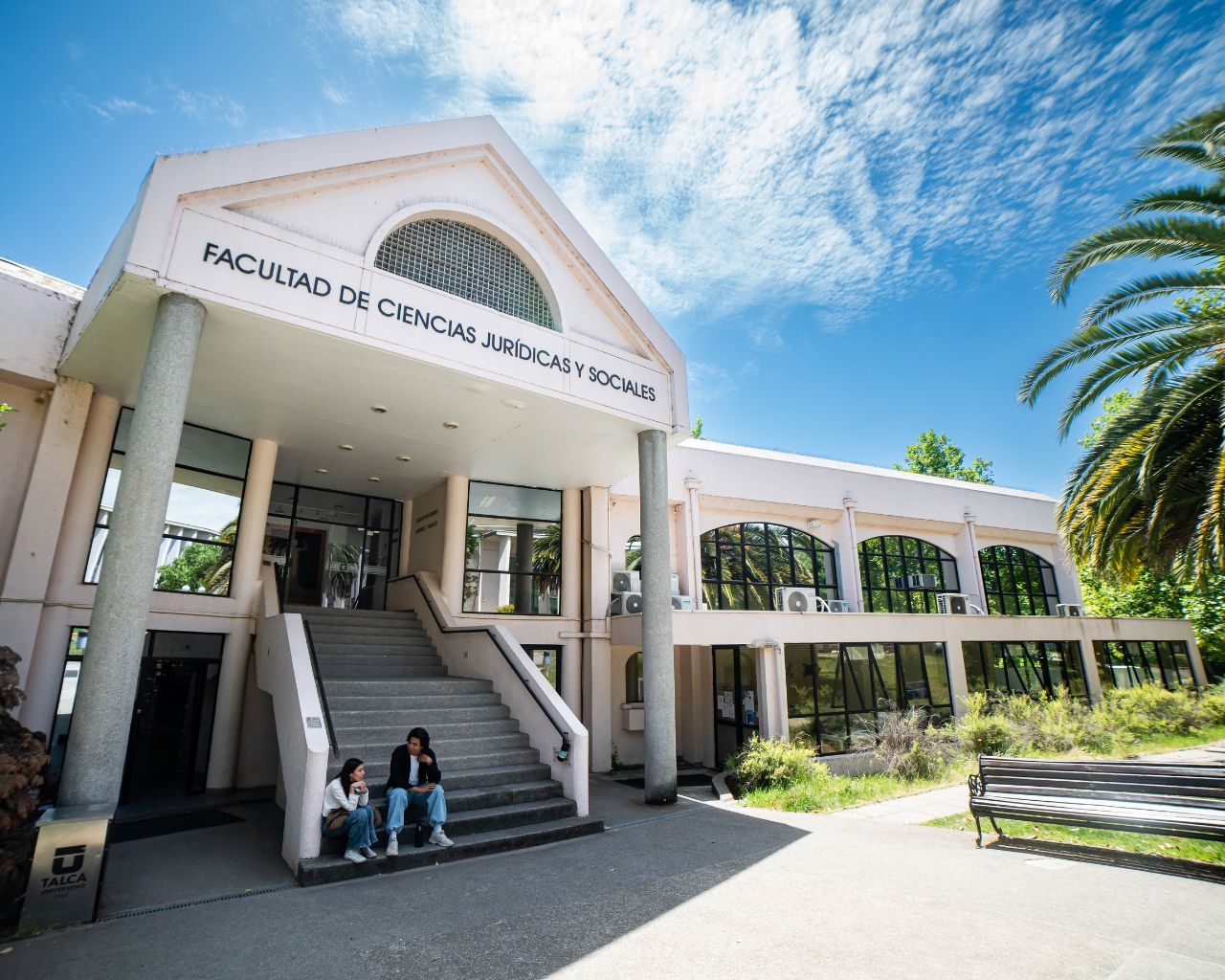 Facultad de Ciencias Jurídicas y Sociales celebró su 33° aniversario