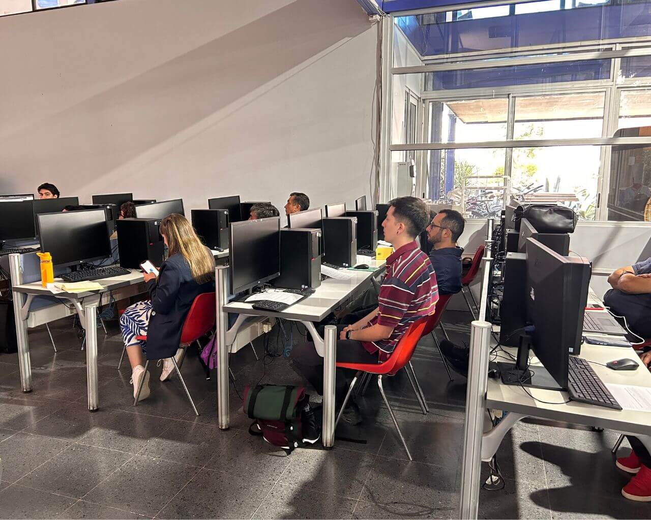 UTalca abre convocatoria nacional para cursos online gratuitos