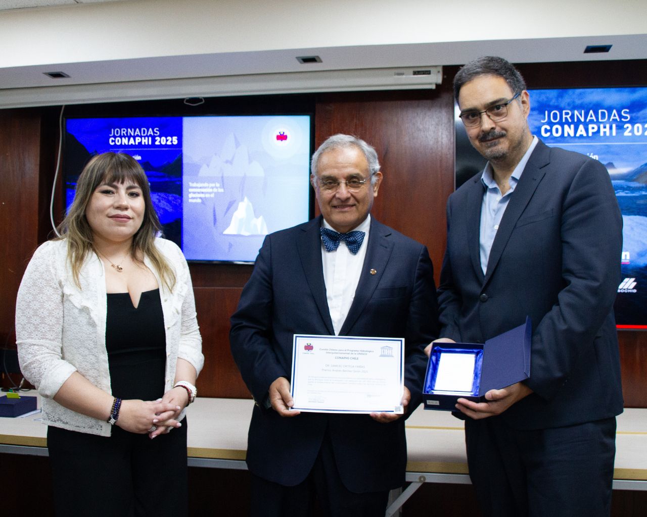 Académico fue distinguido por su producción sobre gestión hídrica