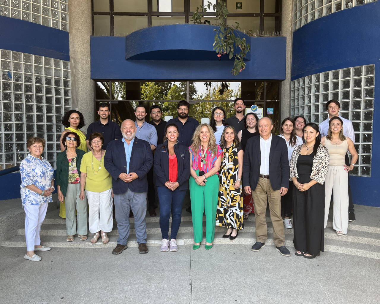 UTalca y SENAMA abordan Mesa de Salud Bucal y Envejecimiento