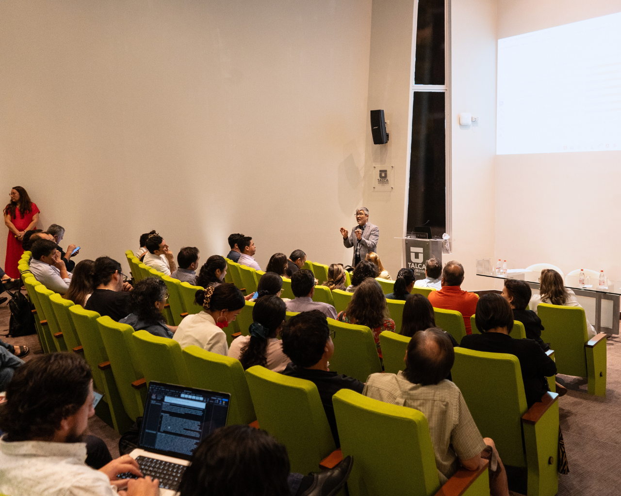 UTalca impulsa la innovación e investigación en docencia