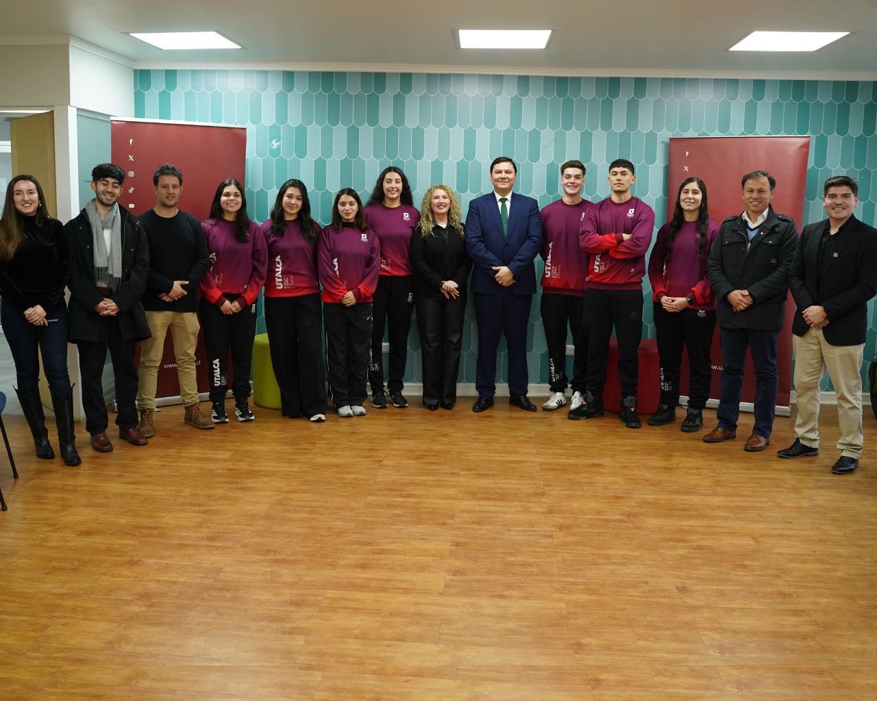 Reconocen a deportistas de la UTalca que irán a Lima