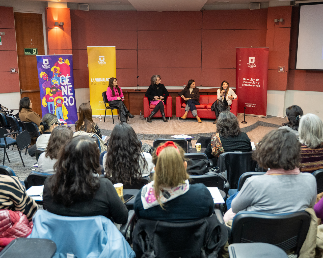 Lanzan plan para fortalecer liderazgo femenino en investigación
