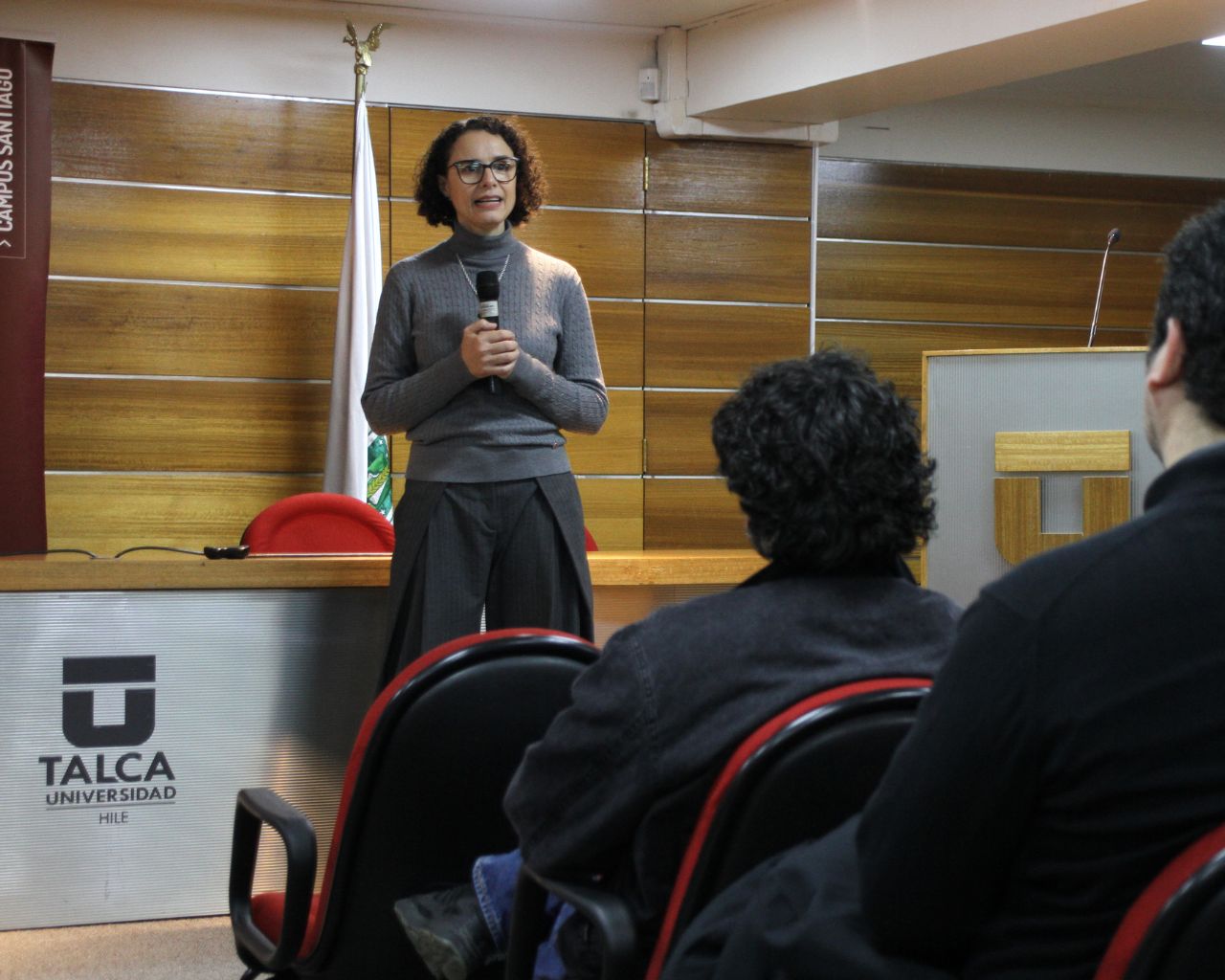 UTalca realizó taller para abordar el uso de la IA en el Estado