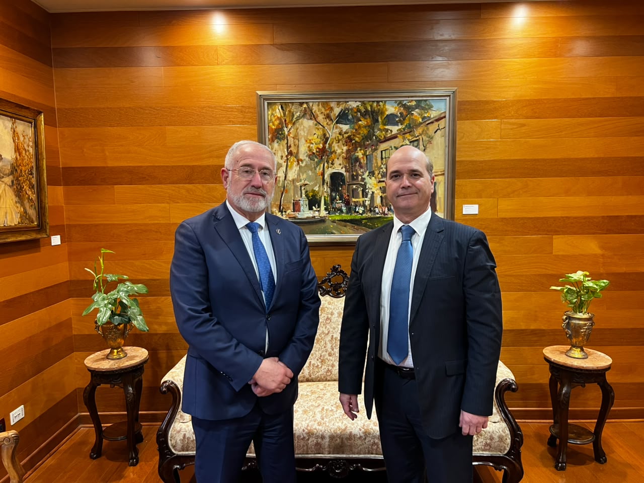 Rector Arcadio Cerda se reúne con fiscal regional