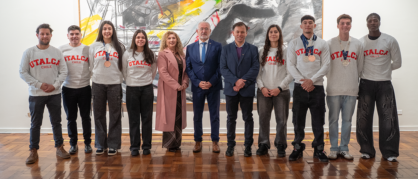 Universidad reconoció a deportistas que participaron en los FISU America Games Lima 2026