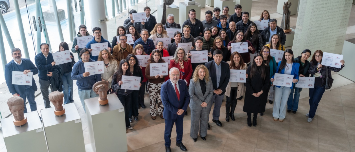 Casa de Estudios entrega Beca Abate Molina a comunidad utalina