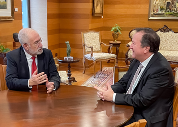 Alcalde de Talca y rector exploran áreas de colaboración